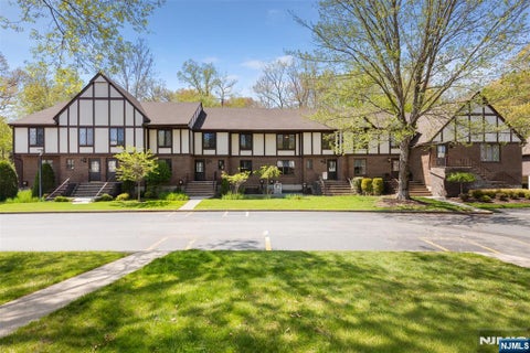 Photo for 44 Holiday Court