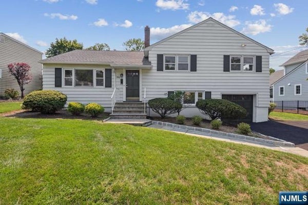 990 WASHINGTON AVE, HO HO KUS, NJ 07423 - Image d887c2e7c9fbe3238b128fa23b3fefcf/1911027613