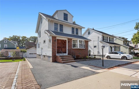 Photo for 162 Chestnut Avenue