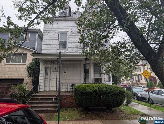 10 DAVIS AVE, HARRISON, NJ 07029 - Image dd536a92d42f8a20b43be4613cbacf40/2155178034