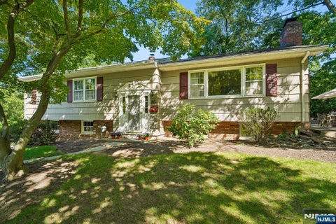 Photo for 16 Darlene Terrace
