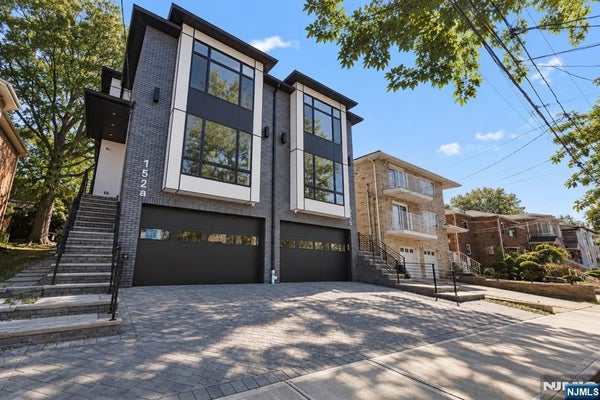 152 MORNINGSIDE LN # A, PALISADES PARK, NJ 07650 - Image e578bc1ddd4fa70c32d86fa38e2013fe/3584575031