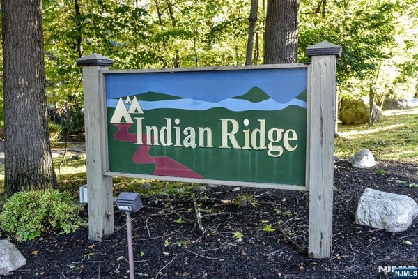 3221 HILLTOP RD, MAHWAH, NJ 07430 - Image e87c58d03974d2eefa712eaf6d2e5e88/4037084563