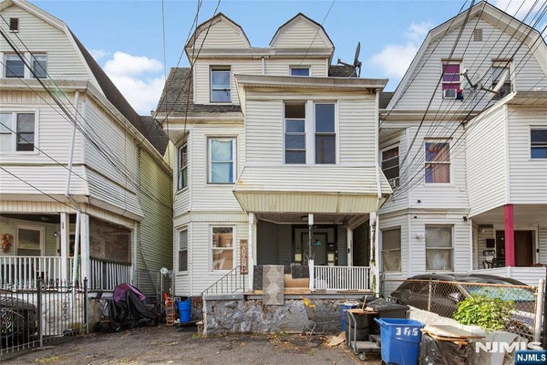 194 N 11TH ST, NEWARK, NJ 07107 - Image e8aa3fb4ae9870546bbbbd696e22ec74/3927113050