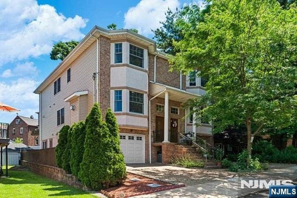 431 AURORA AVE # A, CLIFFSIDE PARK, NJ 07010 - Image ea9fabba81a604bfb82986f2a0a12e3b/991314840