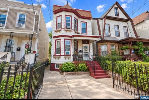Photo for 25 Gautier Avenue