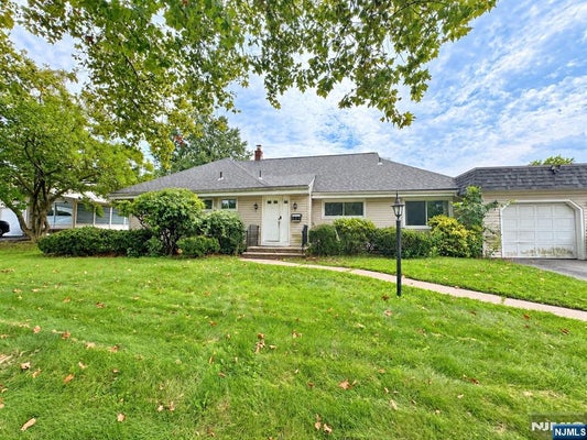 377 HOFFMAN AVE, NEW MILFORD, NJ 07646 - Image f21368cd48151b5830bc0cd7fa45c5bc/3515484245