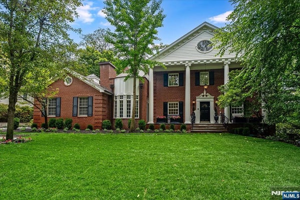294 OAKWOOD RD, ENGLEWOOD, NJ 07631 - Image f4d016c588c2e556dba496be78dedb8a/1049631533