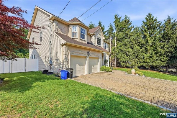 5 OLD BRIDGE RD, CEDAR GROVE, NJ 07009 - Image f834fcf4b135fccab30bea88cf1a4876/3233297380