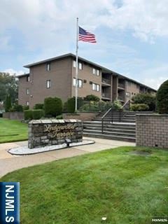 460 LIBERTY ST # 204, LITTLE FERRY, NJ 07643 - Image fd343cf0b3c5fb7a7dced4e5404d2308/3372559745