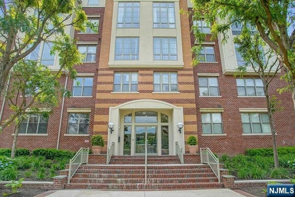 26 AVE AT PORT IMPERIAL APT 307, WEST NEW YORK, NJ 07093 - Image fd72ccd74ded996ec83c5469835ebb67/29338960