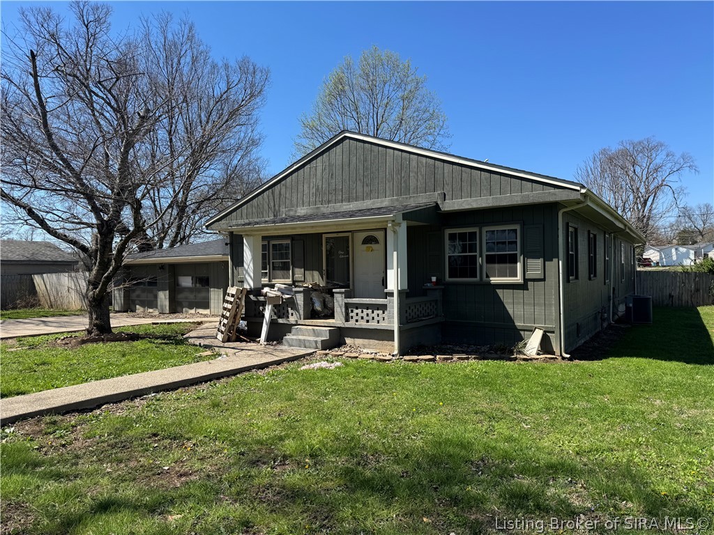 Photo 1 of 19 — 111 Second Street S, Jeffersonville, IN 47130