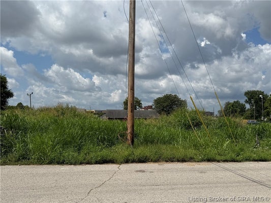 1125 WATT ST, JEFFERSONVILLE, IN 47130 - Image 1cc08dcd4acd6f8ea049ab4d7921f4b9/3348343402