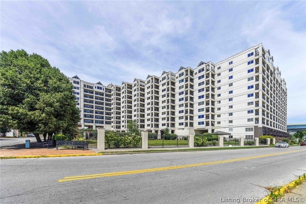 1 RIVERPOINTE PLZ APT 907, JEFFERSONVILLE, IN 47130 - Image 206bbad30a964352c6bc65a9c7ea904e/2487165239