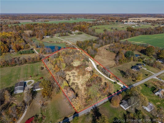 N BASS LN, AUSTIN, IN 47102 - Image 2dc780f8cb51545a3371e2e39abff7fe/80779139