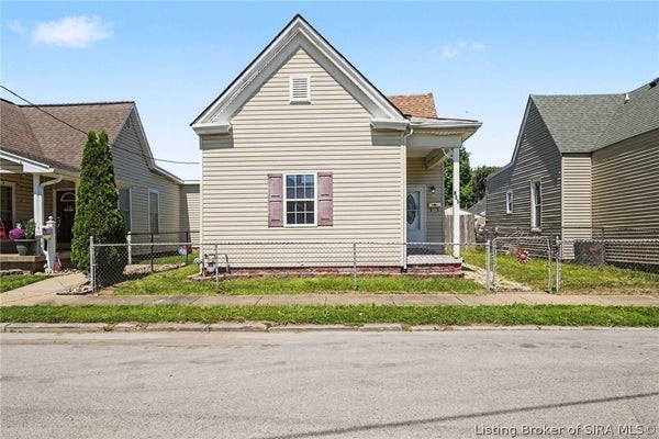 324 GALT ST, NEW ALBANY, IN 47150 - Image 4921a0ddc4e4fefcc08bc32dd2e0f311/3976936979