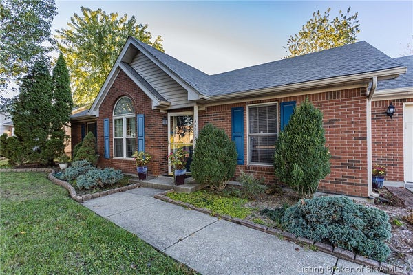 3421 GANDER DR, JEFFERSONVILLE, IN 47130 - Image 51acd8e9da3e8ff6c7f25e9f9e084fbb/1434758406