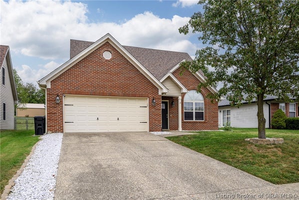 7505 BLUE SKY DR, SELLERSBURG, IN 47172 - Image 51ebdf0f2c453b0191ea4ab0c1a5e8b3/3852334682