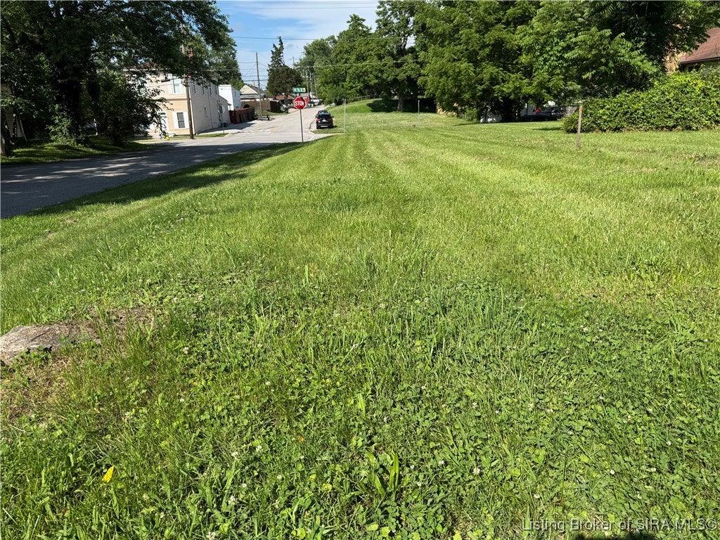 Photo 1 of 4 — 655 7TH Street W, New Albany, IN 47150