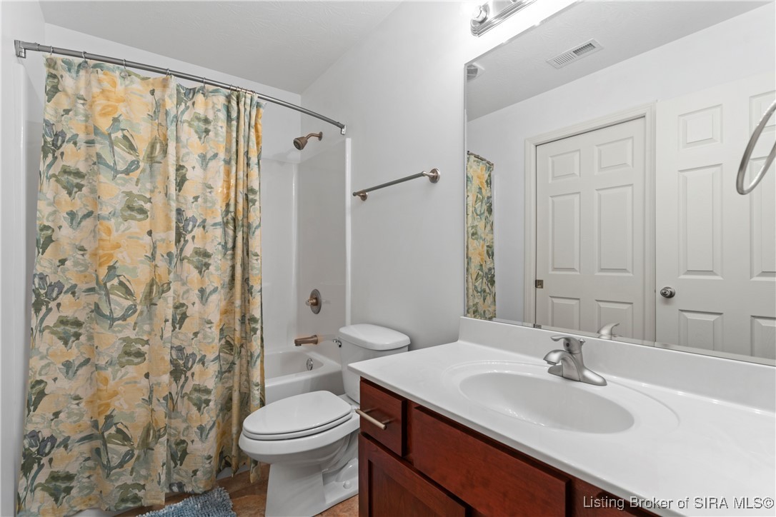 Clarksville, Indiana 47129, United States, 2 Bedrooms Bedrooms, ,2 BathroomsBathrooms,Residential,Active,41142