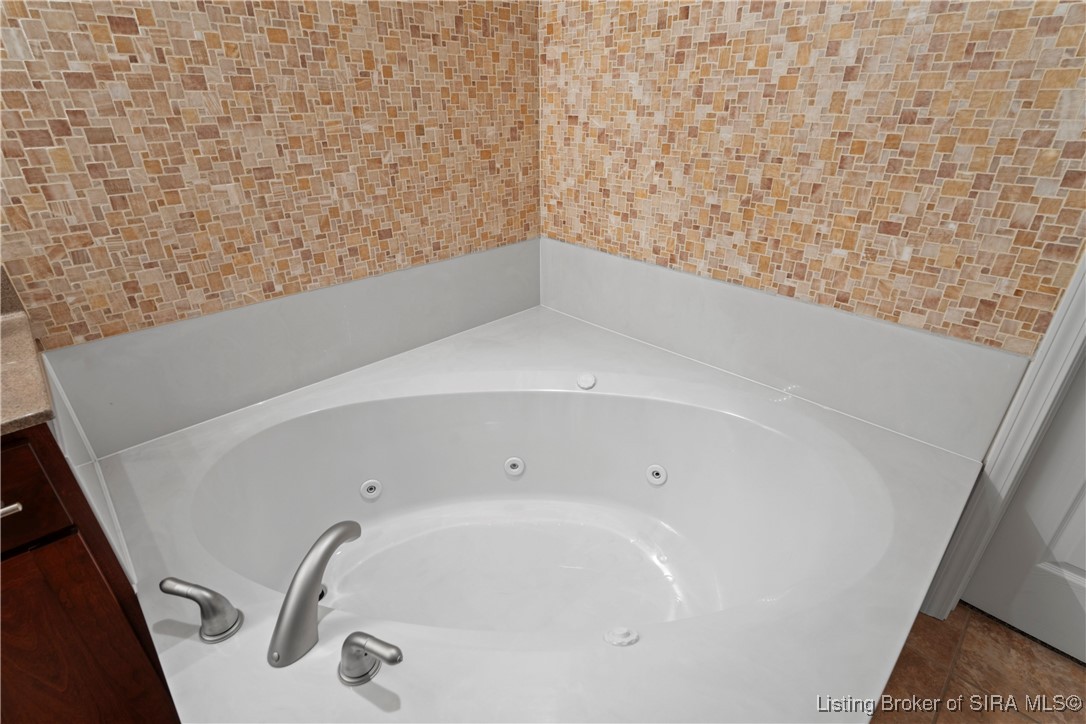 Clarksville, Indiana 47129, United States, 2 Bedrooms Bedrooms, ,2 BathroomsBathrooms,Residential,Active,41142