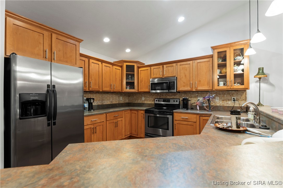 Clarksville, Indiana 47129, United States, 2 Bedrooms Bedrooms, ,2 BathroomsBathrooms,Residential,Active,41142