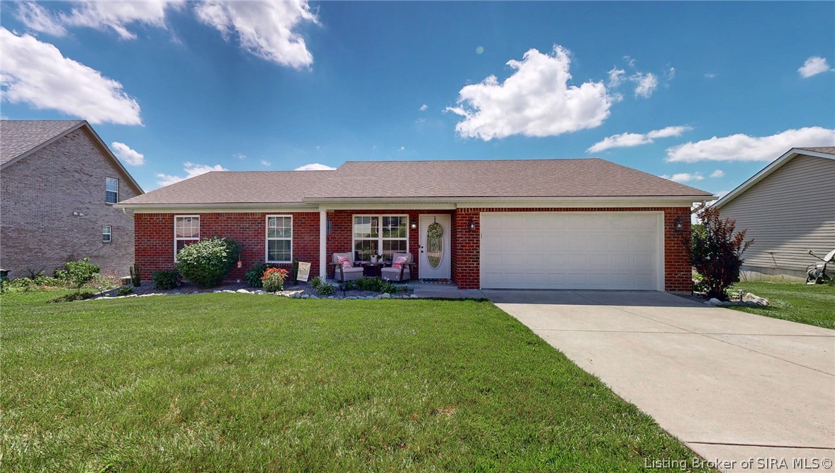 Photo 1 of 36 — 2811 Horse Trail Road, Jeffersonville, IN 47130