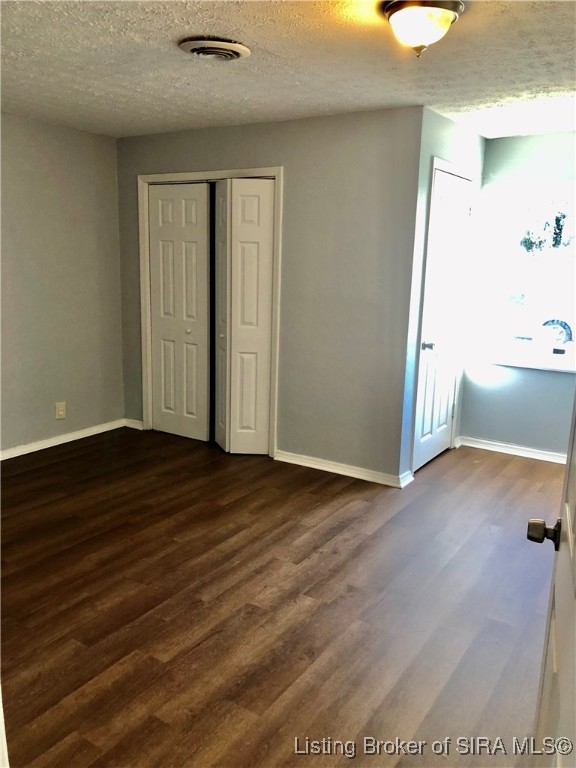 Jeffersonville, Indiana 47130, United States, 3 Bedrooms Bedrooms, ,1 BathroomBathrooms,Residential,Active,81700