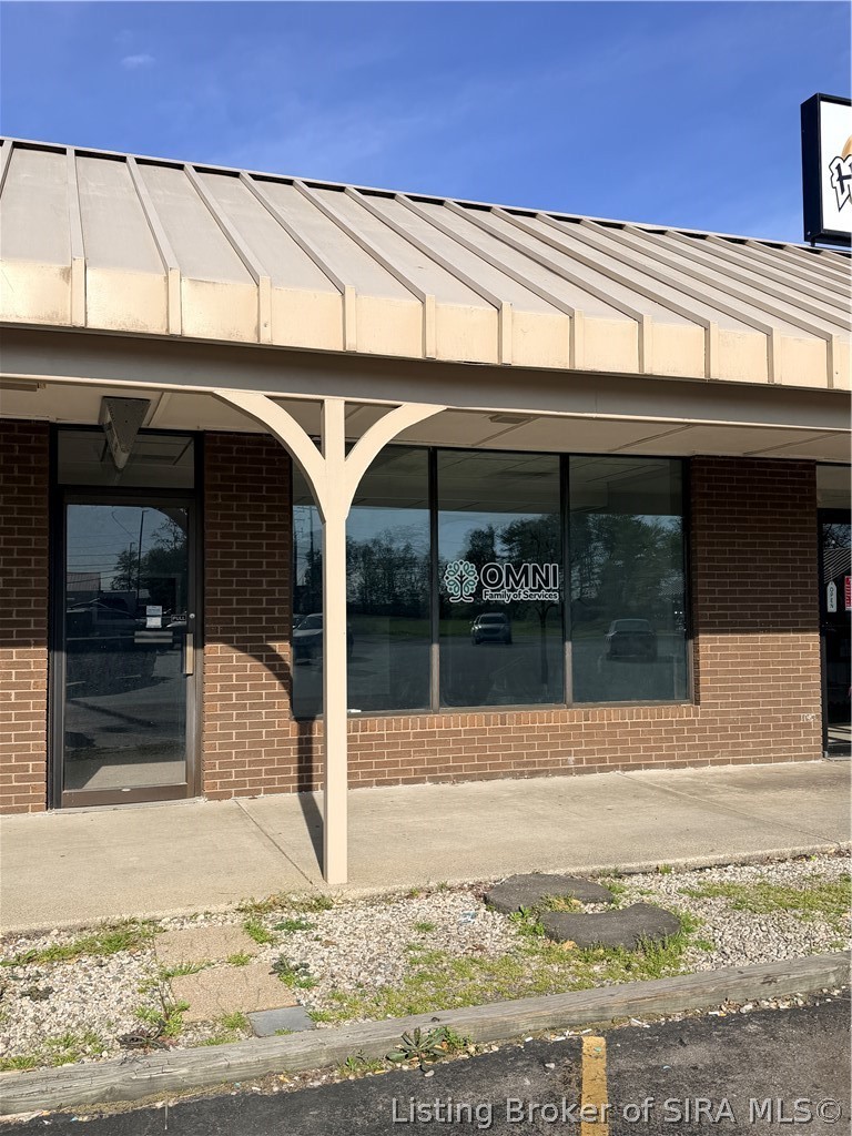 Photo 1 of 12 — 220 Clifty Drive Unit F, Madison, IN 47250