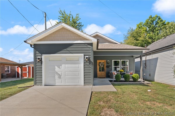 707 MECHANIC ST, JEFFERSONVILLE, IN 47130 - Image adfcd20ace03c3c7a669c8ce48a583f0/2811663086