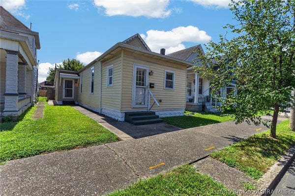 1306 EKIN AVE, NEW ALBANY, IN 47150 - Image b6609a1511dda8ab8da5fec0db823ca5/2811125117