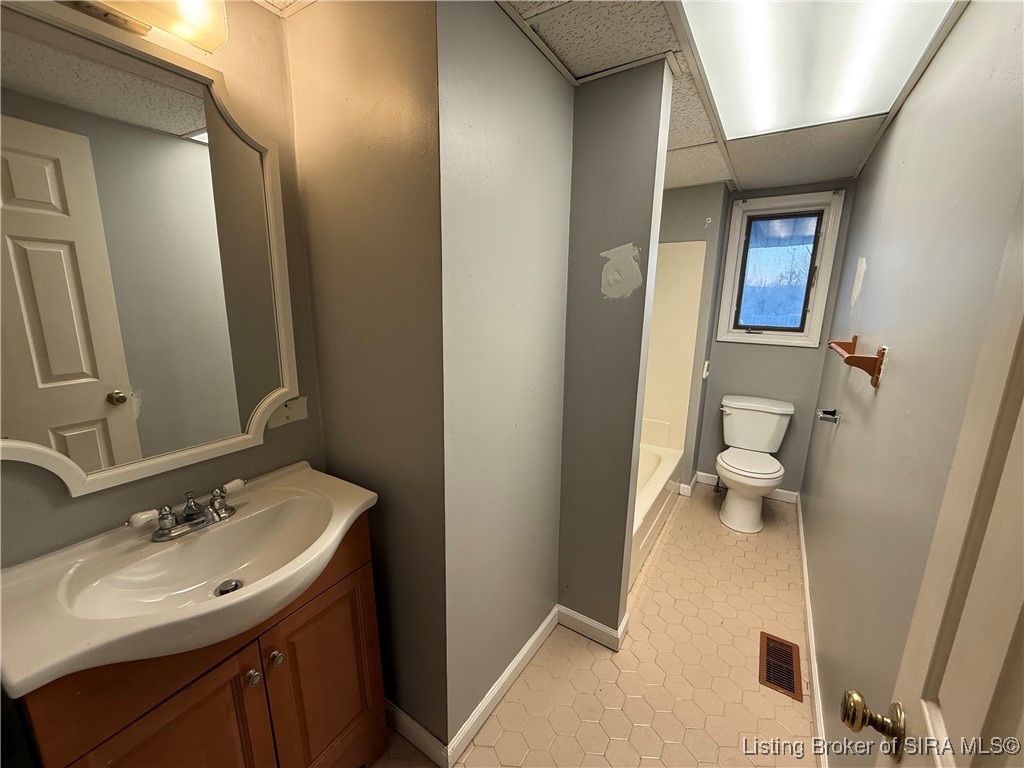 New Albany, Indiana 47150, United States, 1 Bedroom Bedrooms, ,1 BathroomBathrooms,Residential,Active,81694