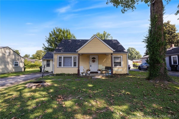 1586 CLIFTON AVE, NEW ALBANY, IN 47150 - Image bb20dc4d50a9b2d2f4c39bfdcdf2a4ab/4255669040