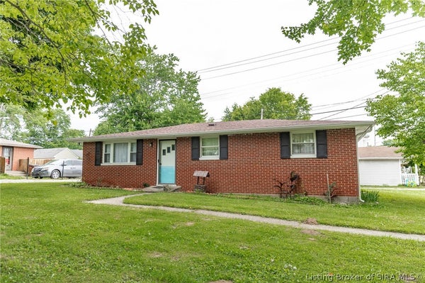 106 W FIRST ST, HANOVER, IN 47243 - Image d3b4a17b2d7ce2d3b26abf802a0c8a33/2150334077