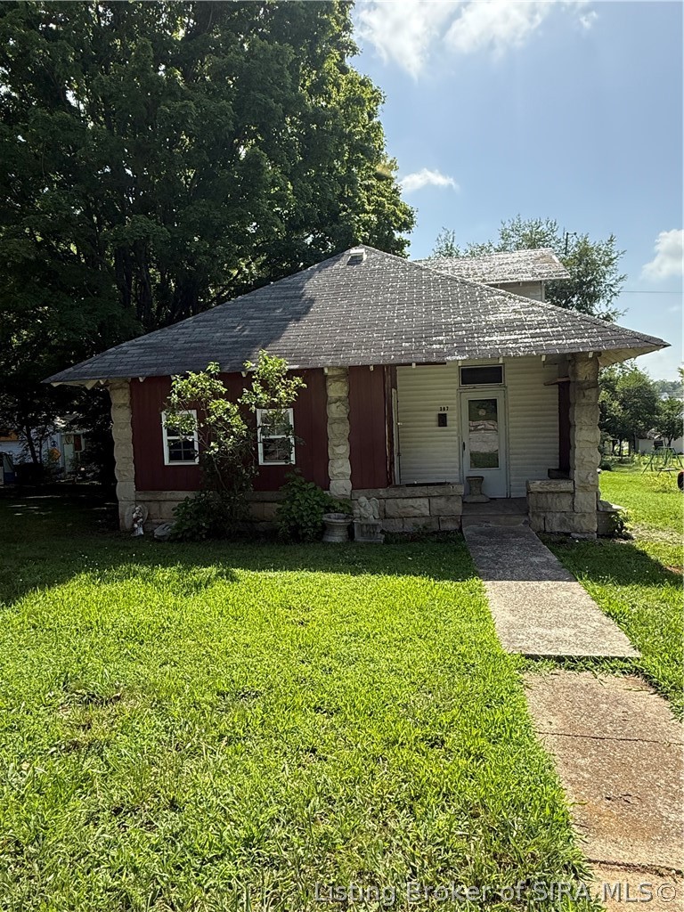 Photo 1 of 13 — 307 N Harrison Street, Salem, IN 47167