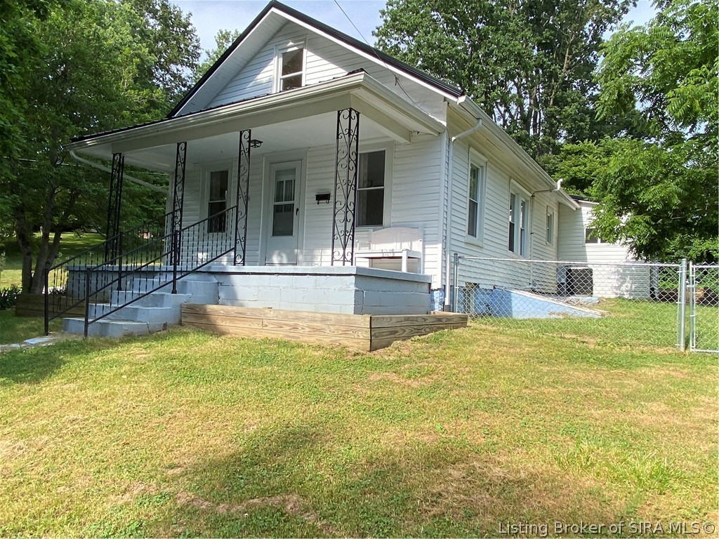 Photo 1 of 19 — 136 N Kirkham Avenue, Corydon, IN 47112