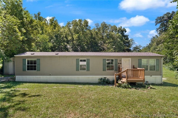 4493 HIGHWAY 62 NW, CORYDON, IN 47112 - Image e404bbb73f2c0c97c34595bc36fa8c5b/3701009448