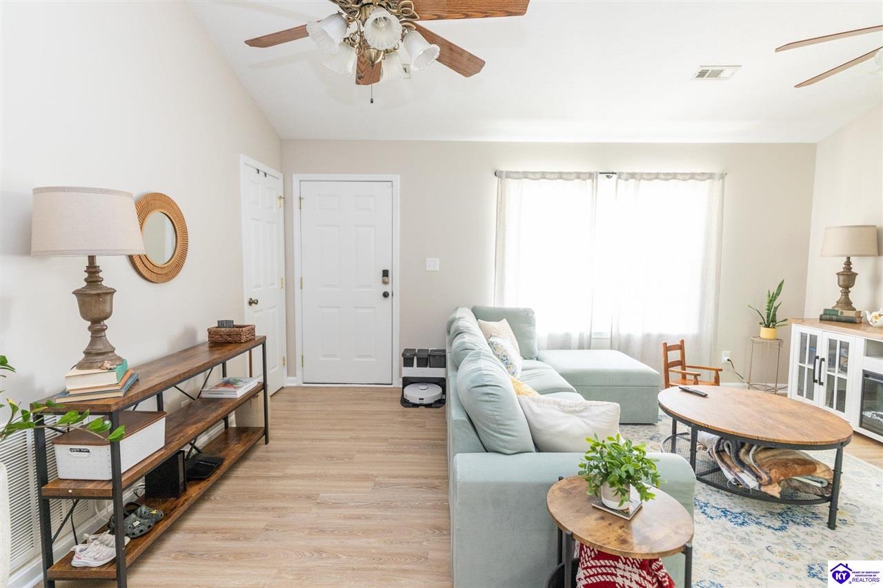 110 W Tuscany Court