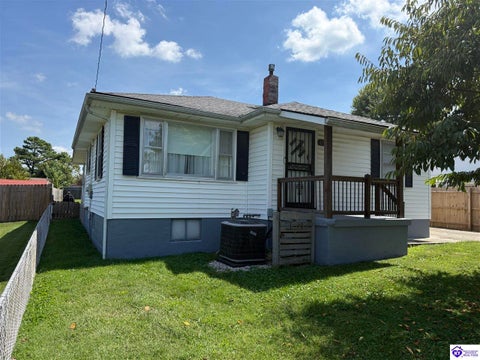 Photo of 46 Lakeview Drive, Eminence, KY 40019 (MLS # HK2603884)