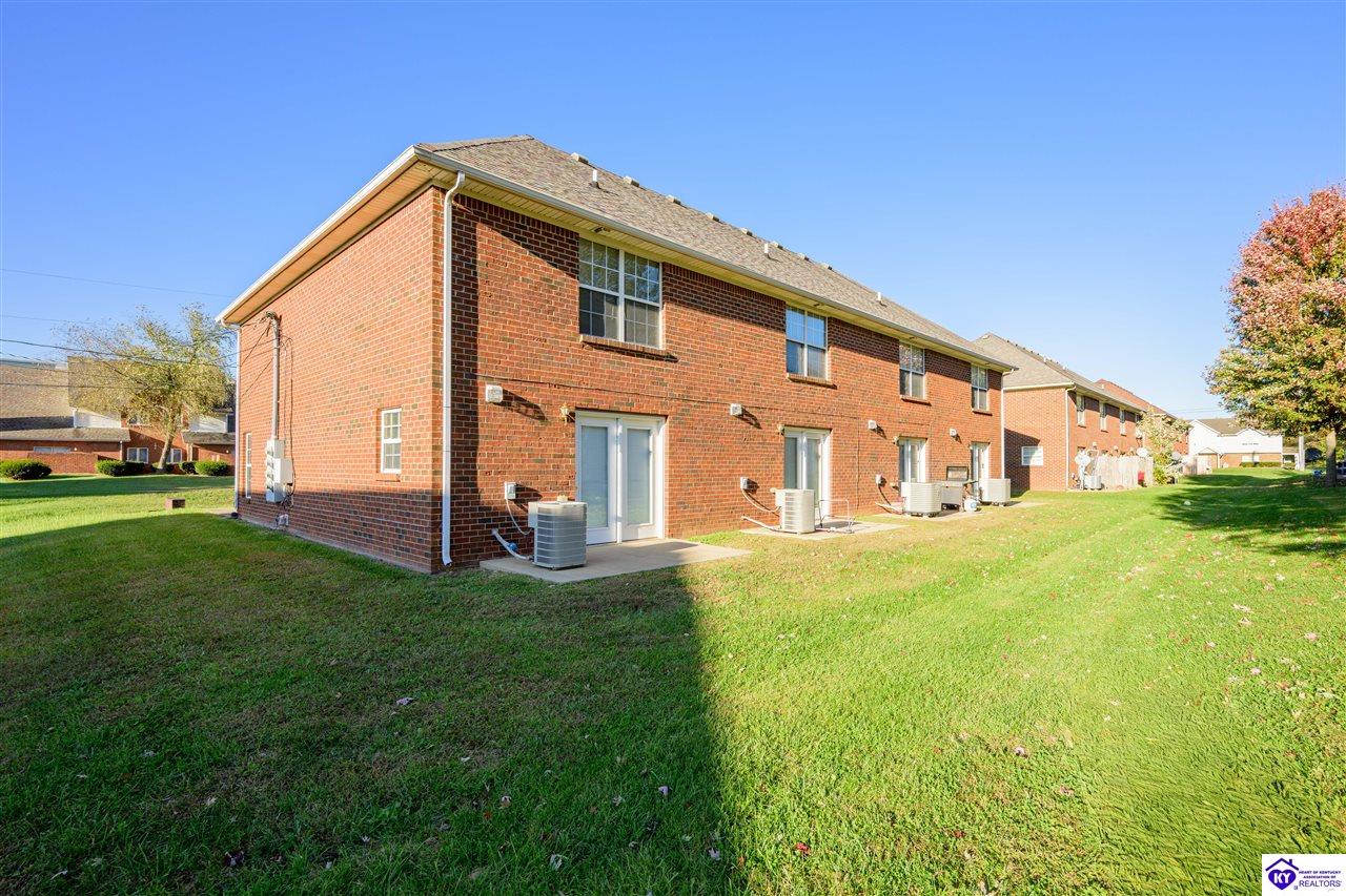 117 119 121 123 Poplar Circle