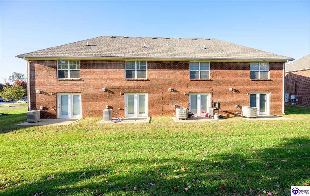 117 119 121 123 Poplar Circle