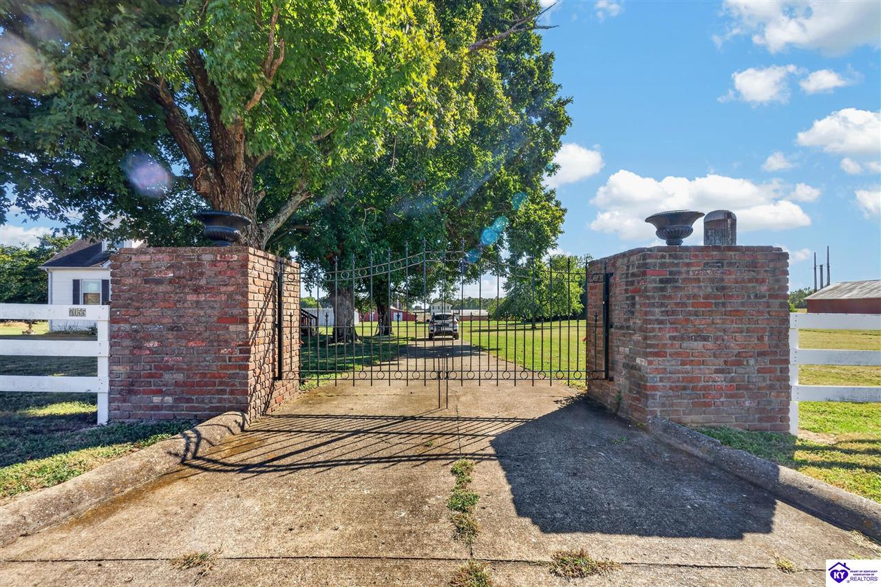 7055 St John Road