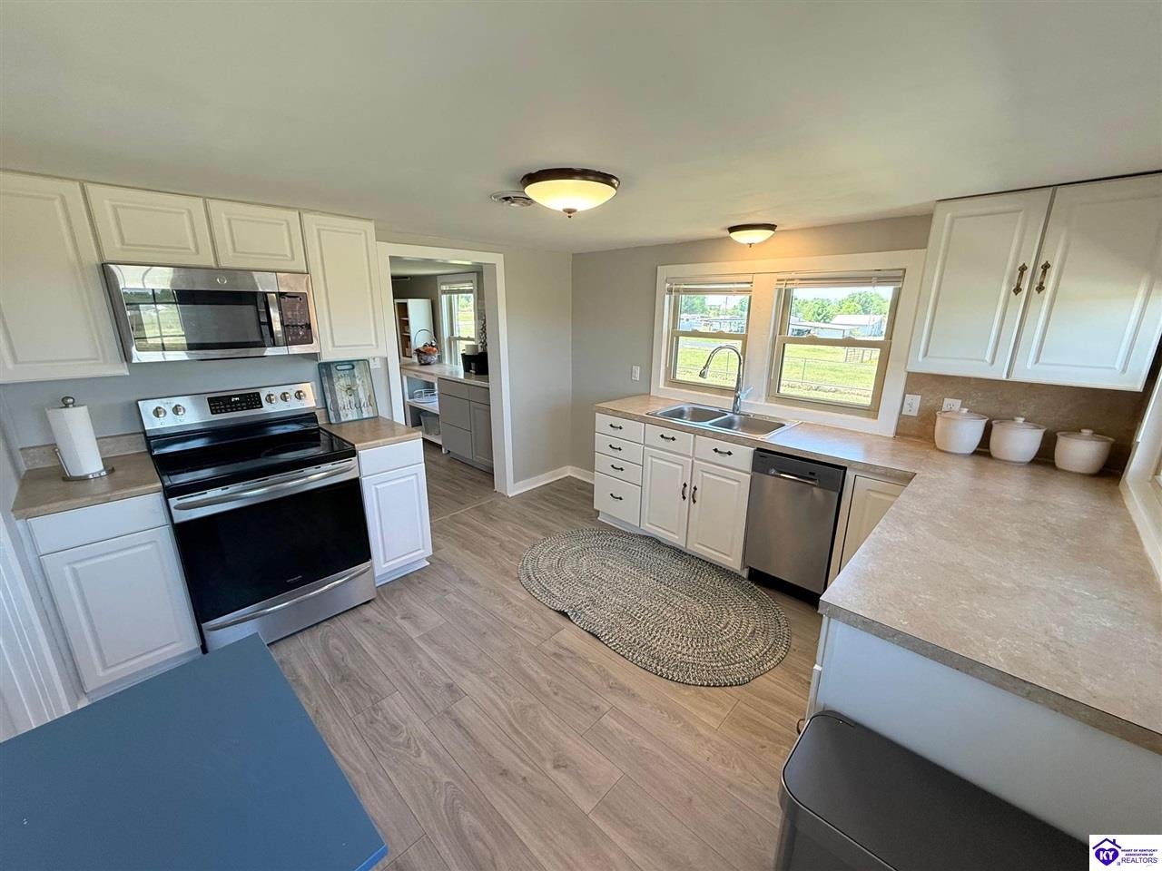 2202 Smith Ridge Road - Photo 2