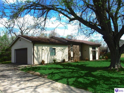 609 Foxfire Road, Elizabethtown, KY 42701 - #: HK2604141