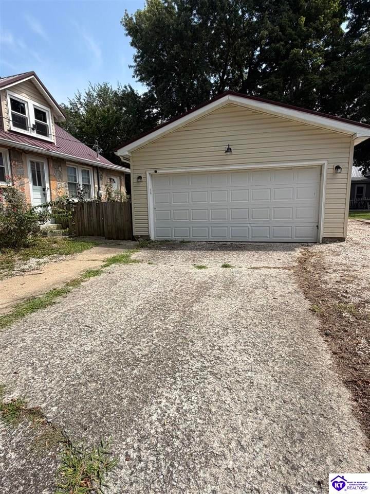 124 W Forest Avenue - Photo 4