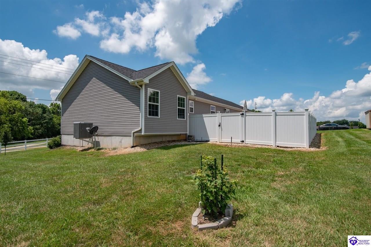 1588 Cecilia Smiths Mill Road
