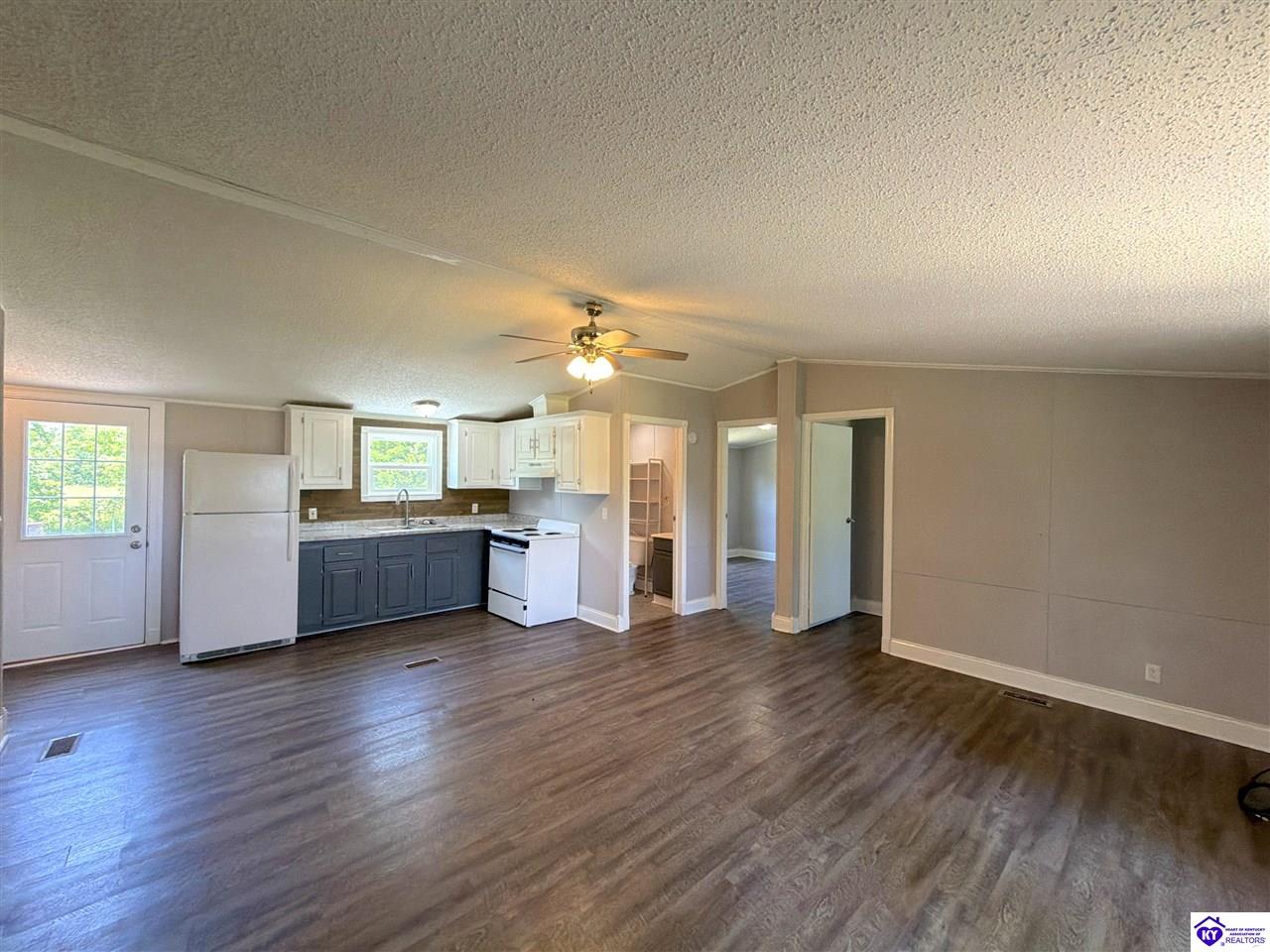 988 Sunset Drive