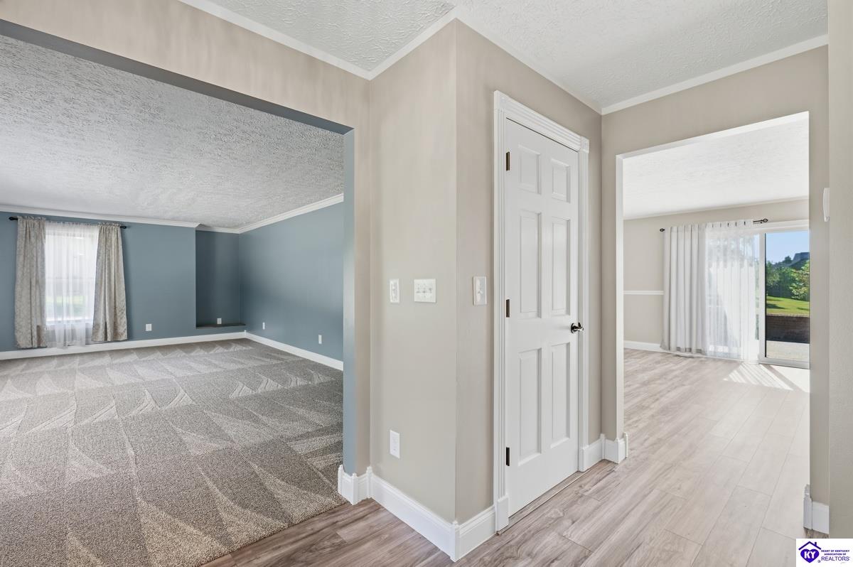 364 Briarwood Circle