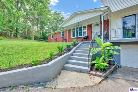 319 Park Avenue, Radcliff, KY 40160 - #: HK2603998