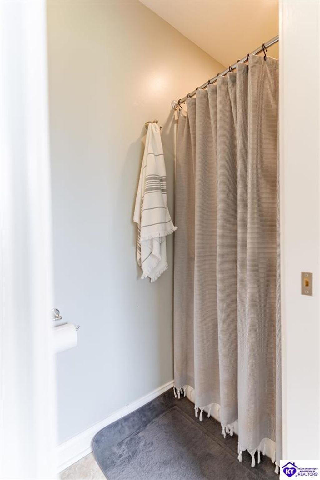 447 Beasley Boulevard, Elizabethtown, KY 42701 MLS HK24001740